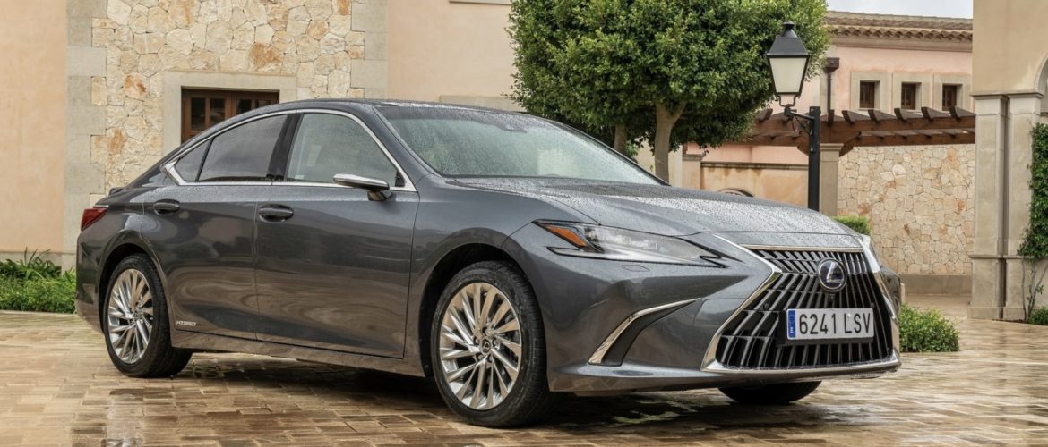 Lexus ES 300h 2024: Datos y características 